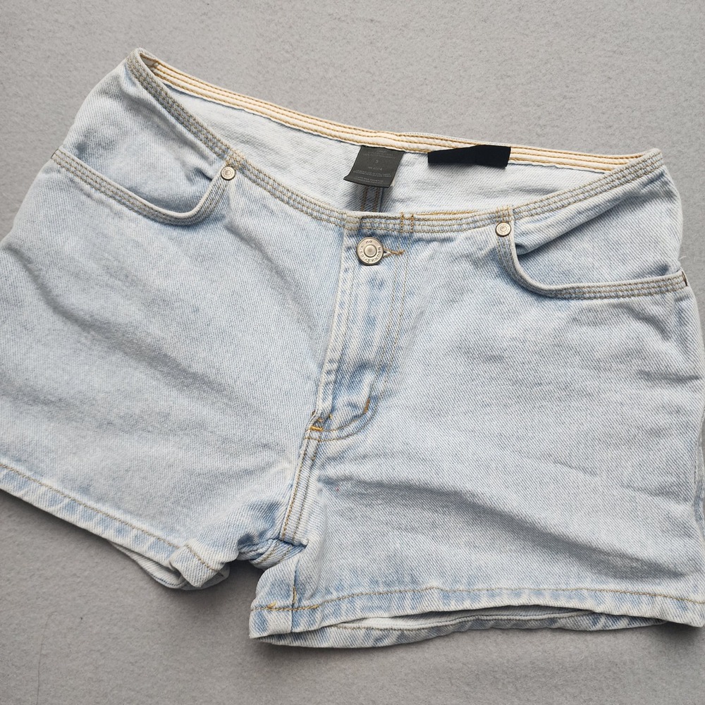 No Boundaries Low Rise Denim Shorts Light Wash Blue Y2K Cotton Mini Size 3